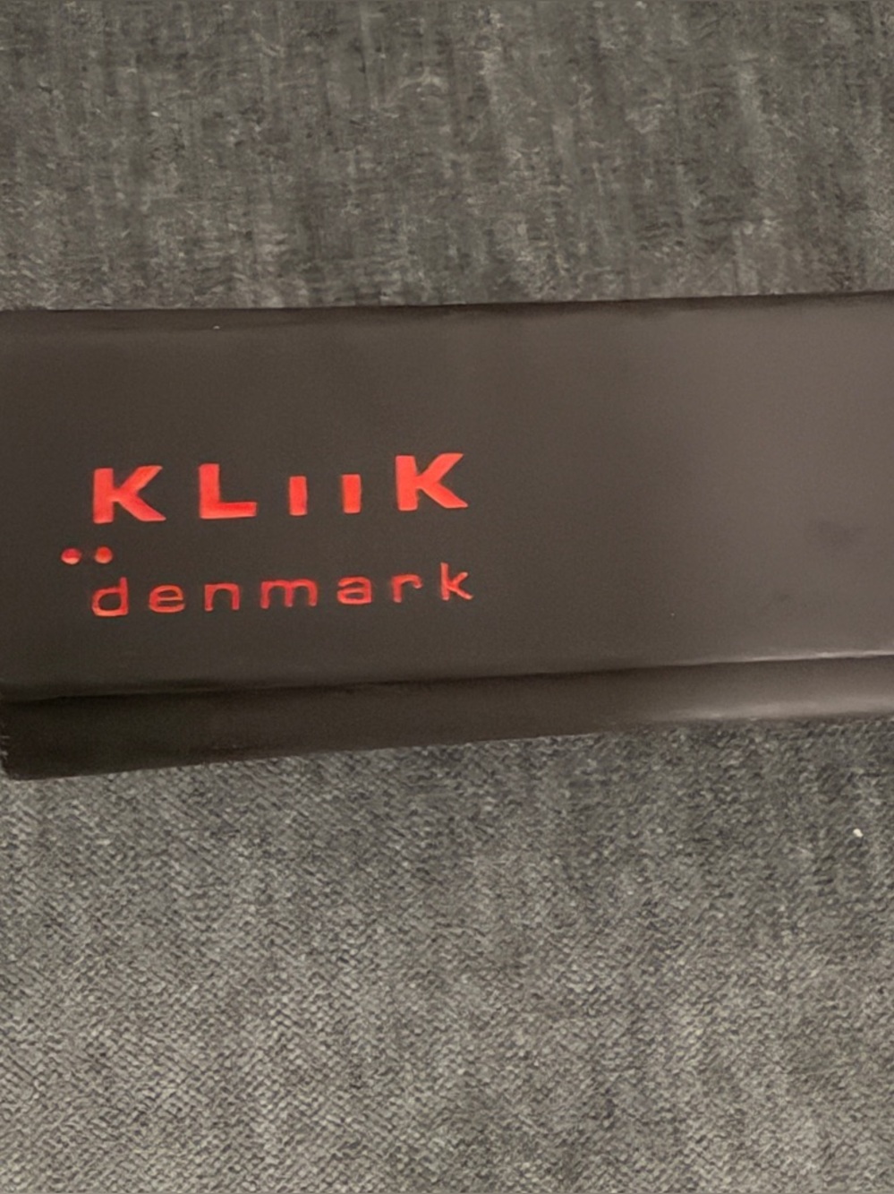 KLIIK DENMARK Triangle Hardshell Eyeglass Case with Cleaning Cloth. Case only